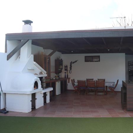 Villa De Lujo Que Mira Al Mar La Oliva Exterior photo